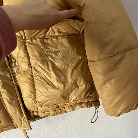 Abercrombie & Fitch Oversized Utility Puffer Jacket Light Brown - Picture 7 of 15